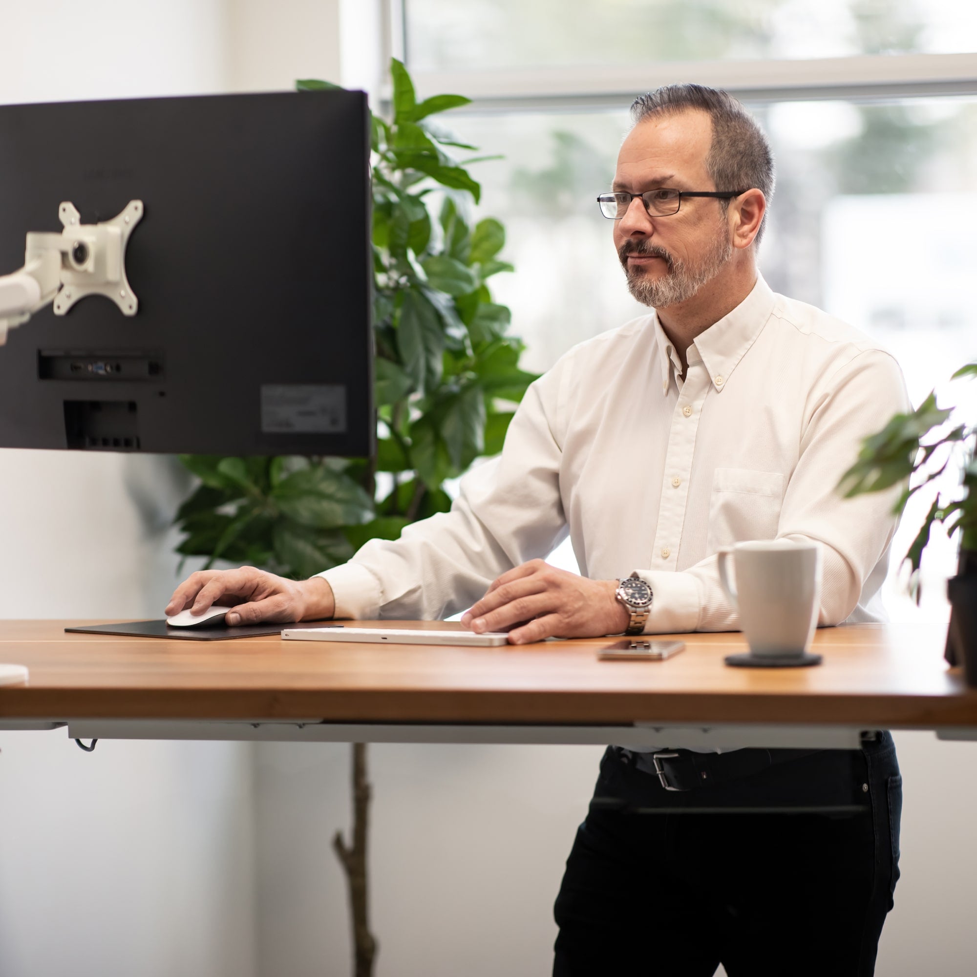 Aspire Standing Desk (Solid Cherry)